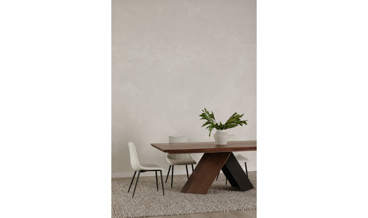 Axio Dining Table